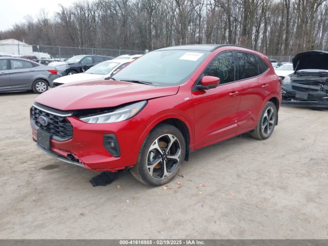 1FMCU9NAXPUB00371 Ford Escape St-line Select