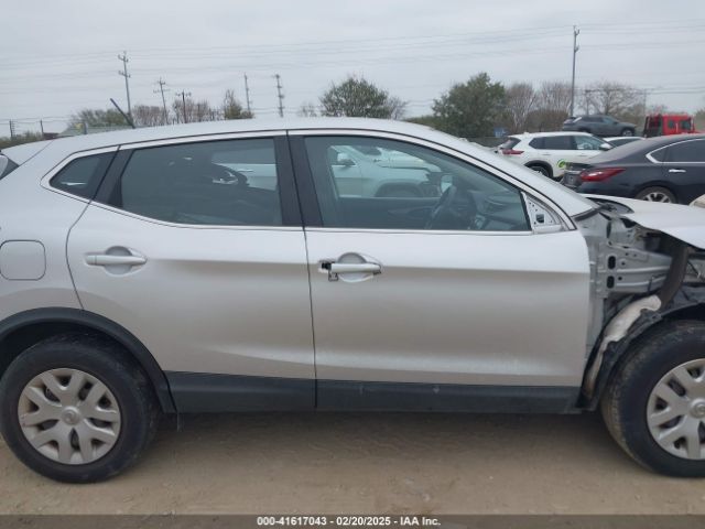 JN1BJ1CRXJW251356 Nissan Rogue Sport S