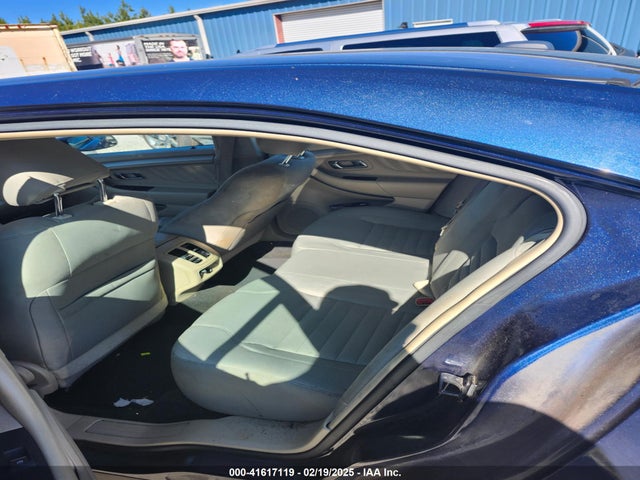 Ford TAURUS SE 2017 1FAHP2D83HG113329 Image 8