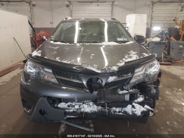 2T3BFREV6FW289535 Toyota RAV4 LE