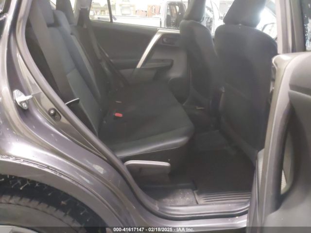 2T3BFREV6FW289535 Toyota RAV4 LE