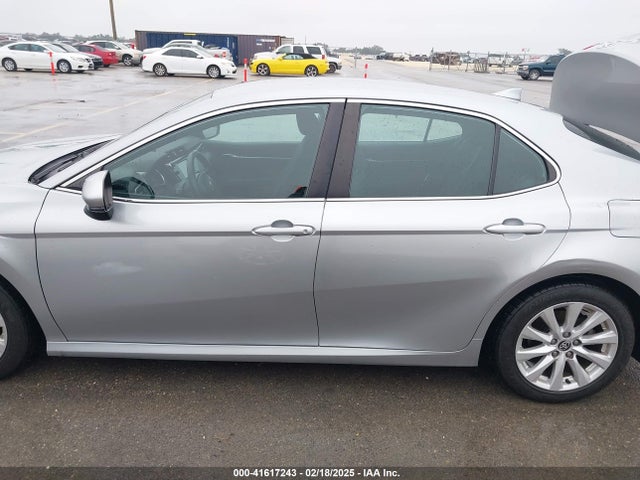 Toyota CAMRY LE 2020 4T1C11AK2LU958355 Image 15