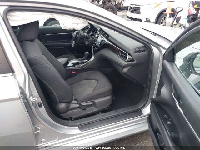 Toyota CAMRY LE 2020 4T1C11AK2LU958355 Image 5