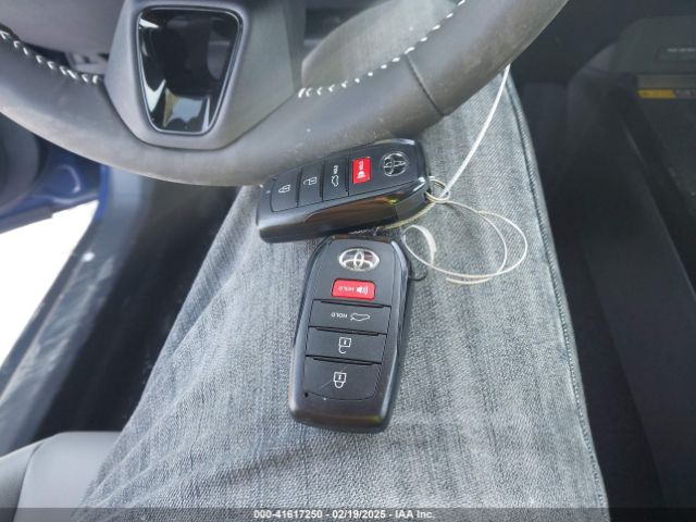 4T1DBADK0SU013125 Toyota CAMRY SE