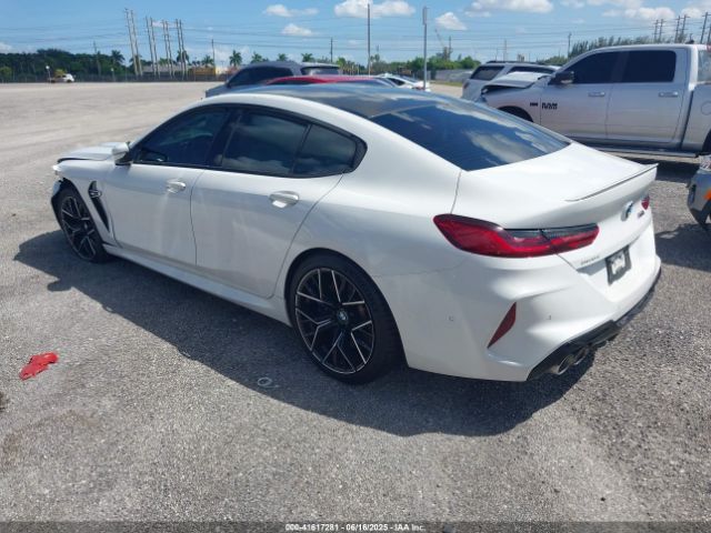2021 BMW M8 GRAN COUPE WBSGV0C06MCG50348 Photo 2