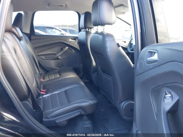 1FMCU0JX1EUA43013 Ford Escape Titanium