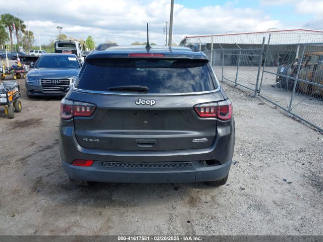 3C4NJDBB4JT192312 Jeep Compass Latitude 4x4