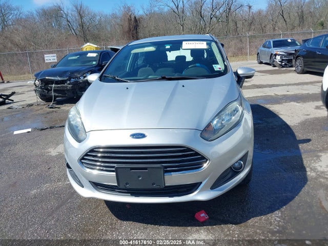 Ford FIESTA SE 2019 3FADP4EJXKM149396 Image 12