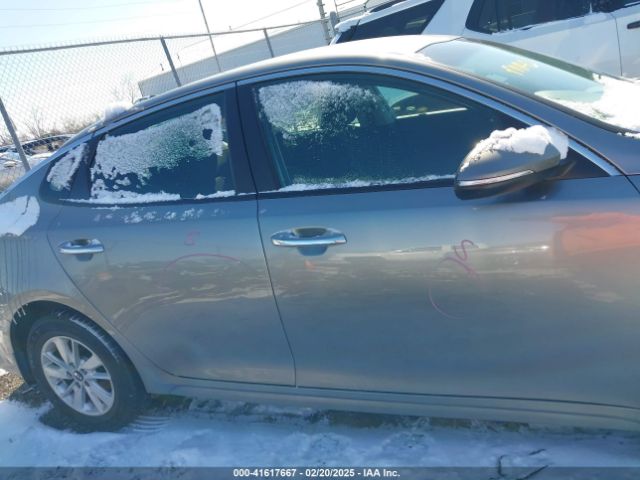 5XXGT4L30GG023175 KIA Optima Lx