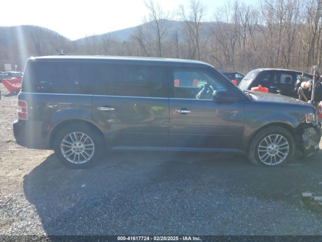 2FMGK5C89GBA23210 Ford FLEX SEL