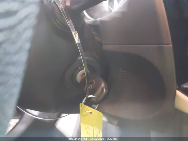 Toyota COROLLA LE 2015 2T1BURHE8FC257813 Image 11