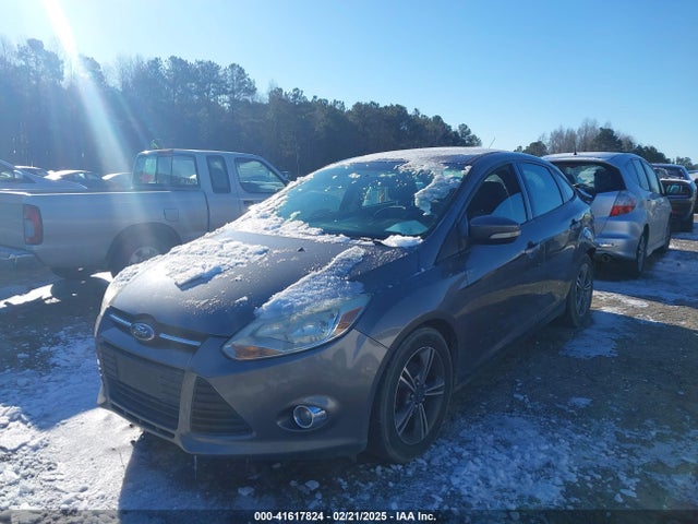 Ford FOCUS SE 2014 1FADP3F29EL338922 Image 2