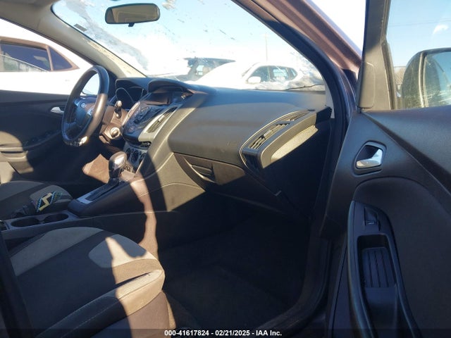 Ford FOCUS SE 2014 1FADP3F29EL338922 Image 5