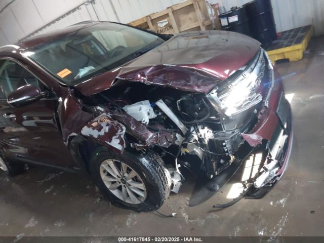 5XYPGDA37LG647486 KIA Sorento 2.4l Lx