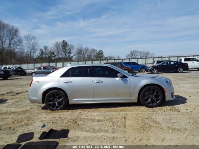 2C3CCABT8NH104020 Chrysler 300 S