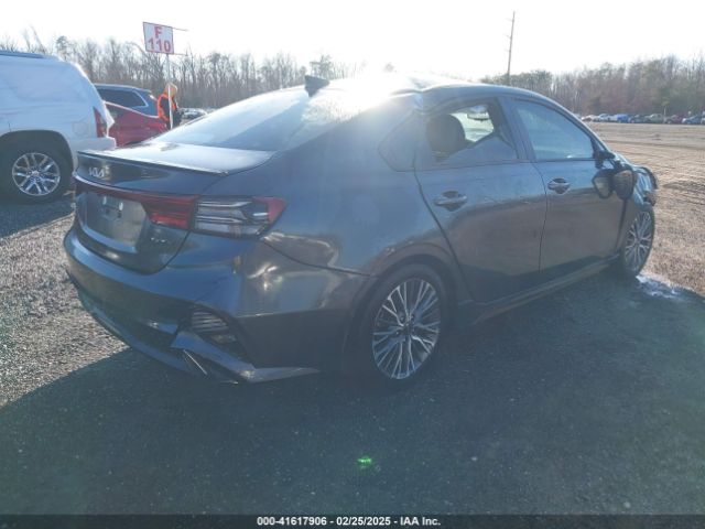 3KPF54AD8PE529301 KIA Forte Gt-line