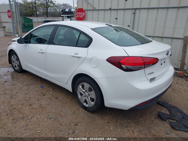 3KPFL4A72HE118607 KIA FORTE LX