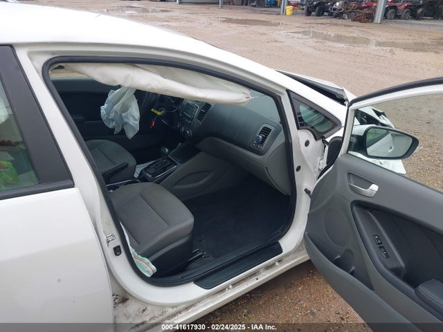 3KPFL4A72HE118607 KIA FORTE LX