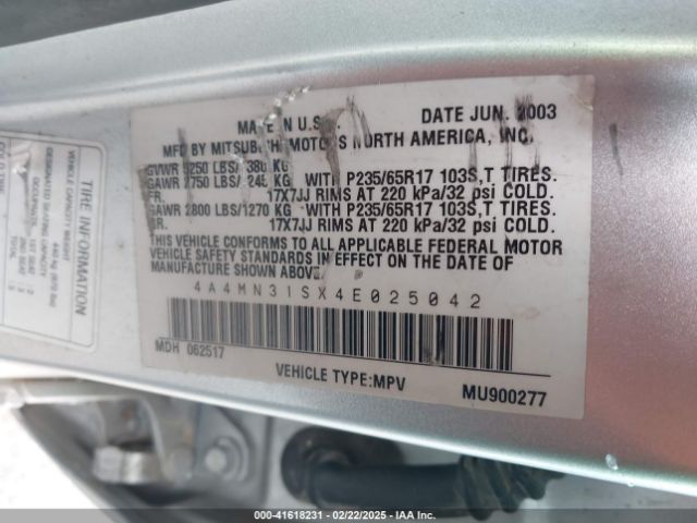 2004 MITSUBISHI ENDEAVOR 4A4MN31SX4E025042 Photo 8