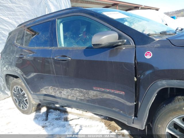 3C4NJDDB3KT602029 Jeep Compass Trailhawk 4x4