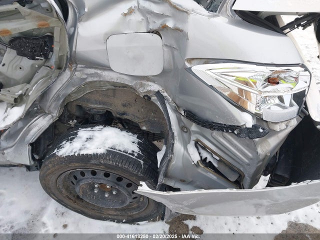 2T1BURHE7GC685891 Toyota COROLLA LE