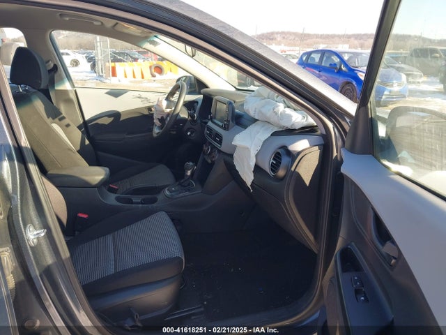 KM8K12AA9LU427209 Hyundai Kona Se