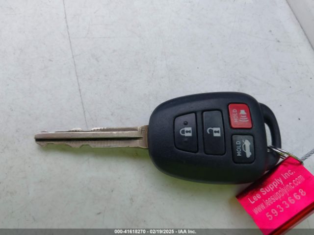 2T1BURHE8GC582317 Toyota COROLLA LE
