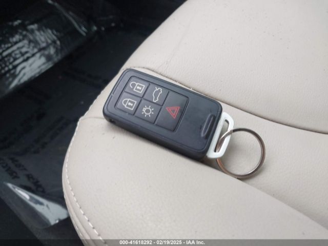 LYV402HKXHB148240 Volvo S60 Inscription T5