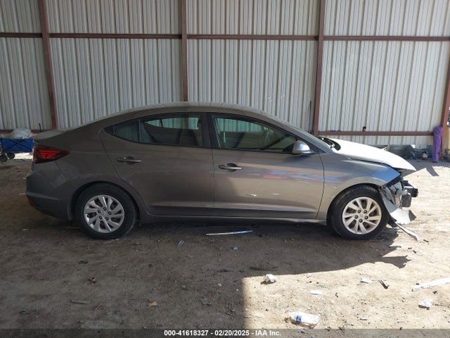 Hyundai ELANTRA SE 2019 5NPD74LF0KH489509 Image 13