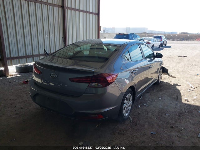 Hyundai ELANTRA SE 2019 5NPD74LF0KH489509 Image 4