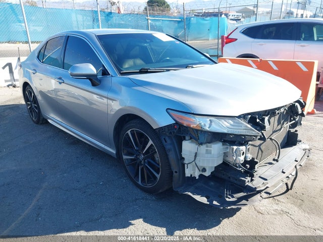 2018 4T1B61HK0JU011573 main image