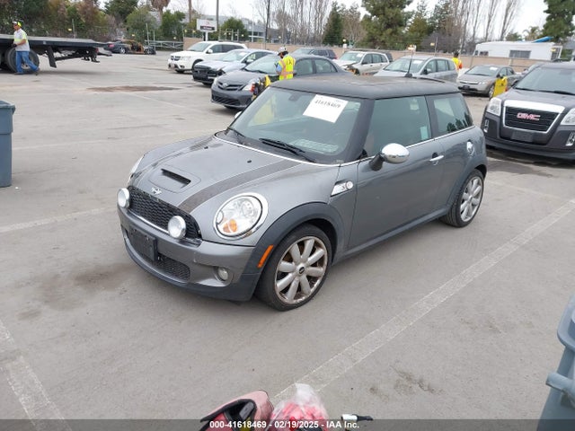 2007 MINI COOPER S WMWMF73567TV31502 Photo 1