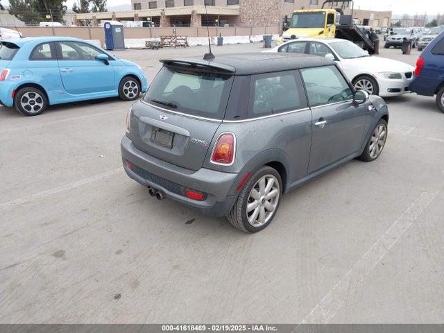 2007 MINI COOPER S WMWMF73567TV31502 Photo 3