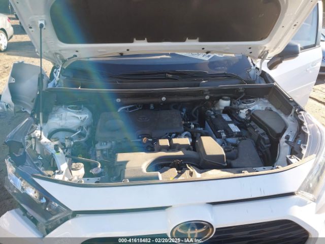 2T3F1RFV8NC277806 Toyota RAV4 LE