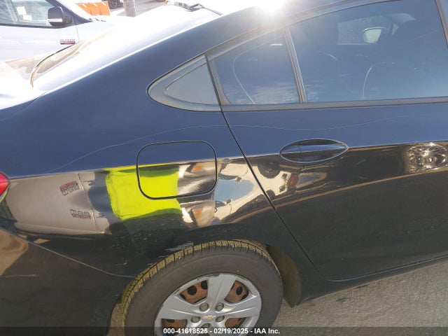 Chevrolet Cruze Ls Auto 2017 1G1BC5SM0H7143779 Image 17