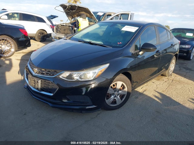 Chevrolet Cruze Ls Auto 2017 1G1BC5SM0H7143779 Image 2