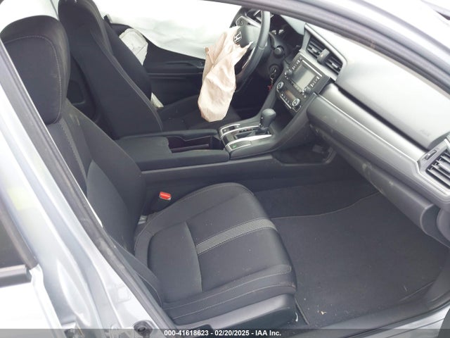 2HGFC2F53JH528193 Honda Civic Lx