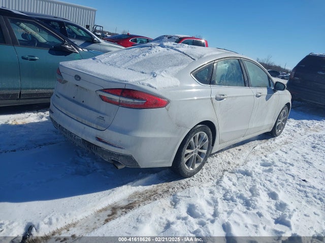 3FA6P0HD3LR146853 Ford FUSION SE