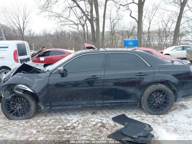 2C3CCAJG9EH240306 Chrysler 300c John Varvatos Limited Edition Awd