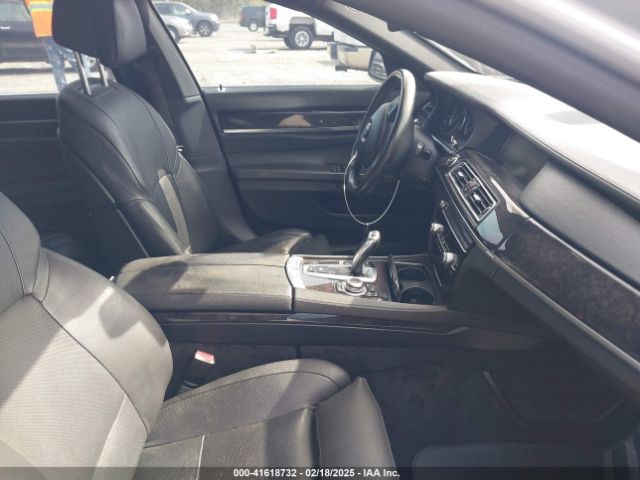 2011 BMW 740I WBAKA4C59BC392365 Photo 4