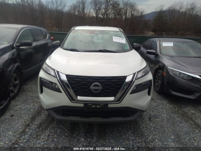 5N1BT3AB3PC776645 Nissan Rogue S Intelligent Awd