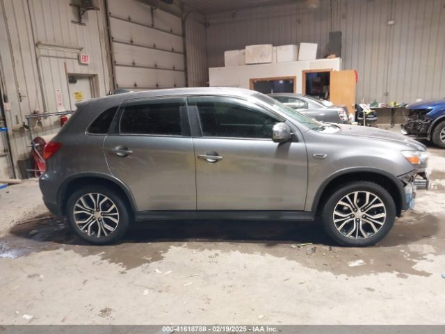 JA4AR3AW1JU012676 Mitsubishi Outlander Sport 2.4 Se