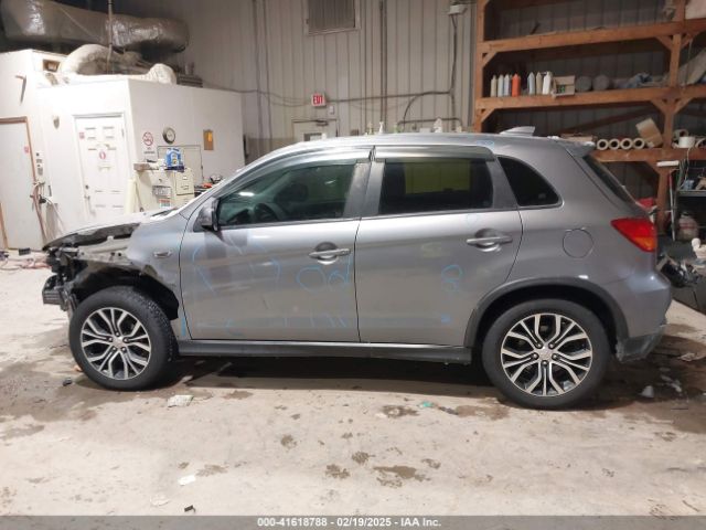 JA4AR3AW1JU012676 Mitsubishi Outlander Sport 2.4 Se
