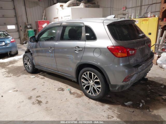 JA4AR3AW1JU012676 Mitsubishi Outlander Sport 2.4 Se
