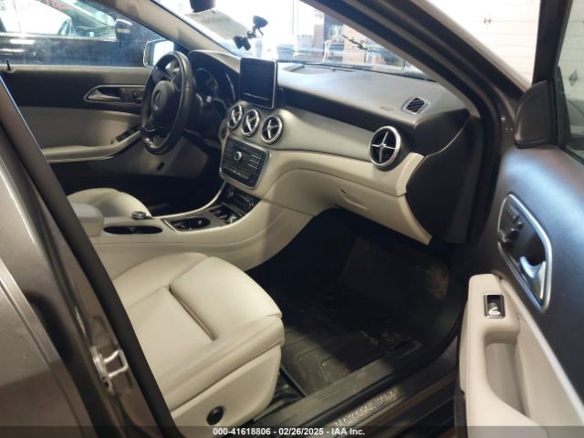WDCTG4EB5HJ294652 Mercedes-Benz GLA 250