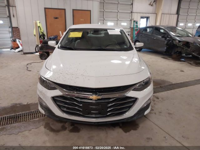 1G1ZD5ST6NF148294 Chevrolet Malibu Fwd Lt