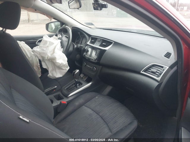 3N1AB7AP3GY318958 Nissan SENTRA SV