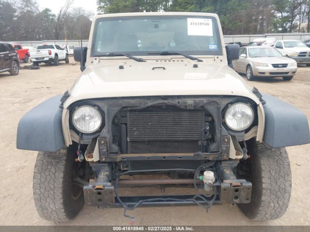 1C4BJWDG9GL276069 Jeep Wrangler Unlimited Sport