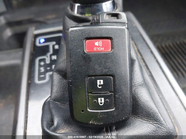 5TFCZ5AN3JX138568 Toyota Tacoma Trd Off Road