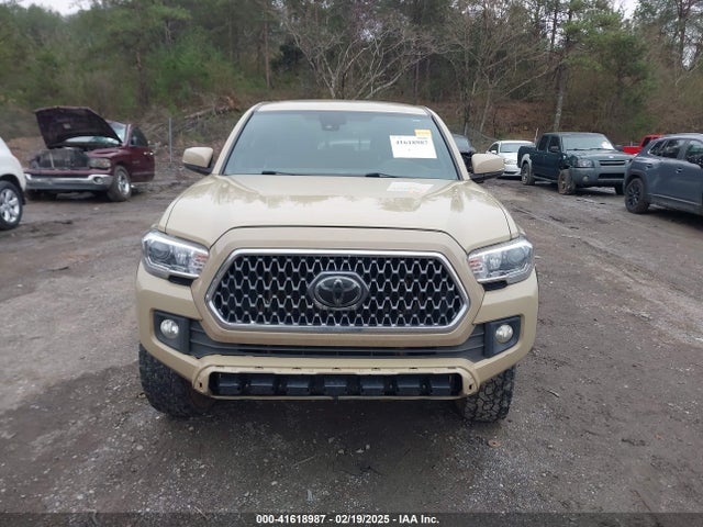 5TFCZ5AN3JX138568 Toyota Tacoma Trd Off Road